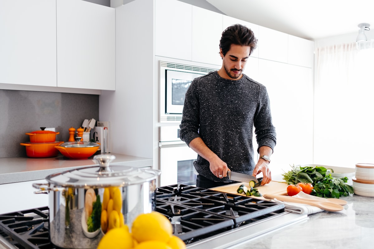 Natural supplements for active men